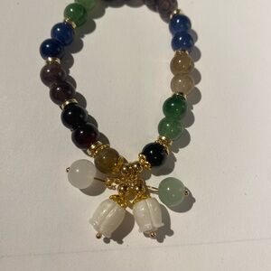 Multicolor Beaded Bracelet with Tulip Flower Accents